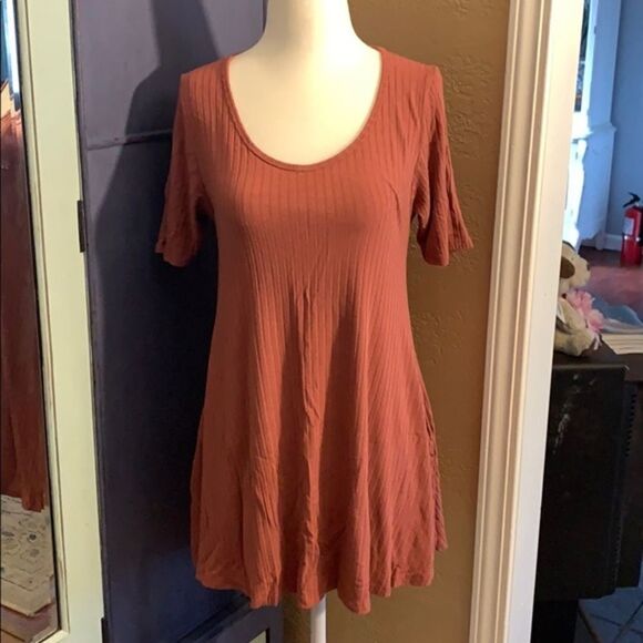 LuLaRoe Perfect Tee Size XS - Picture 1 of 6